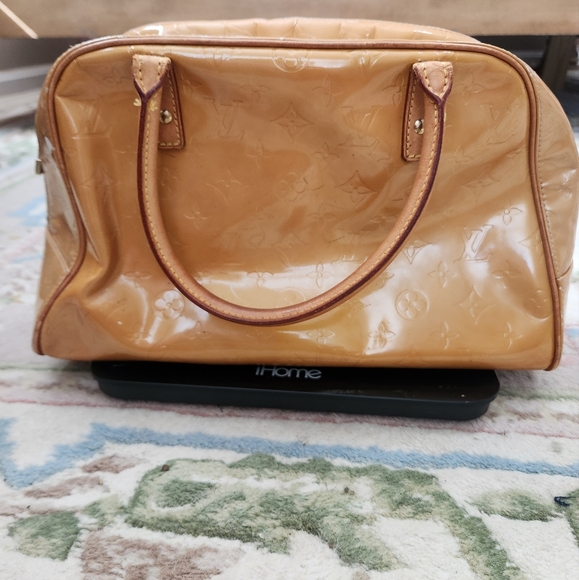 Authentic Louis Vuitton Tompkins Square Vernis Handbag BA0051 - Picture 3 of 11